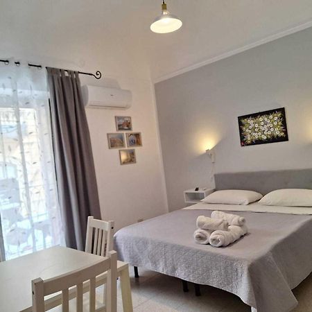 Casa Rosmary Lägenhet Cefalù Exteriör bild