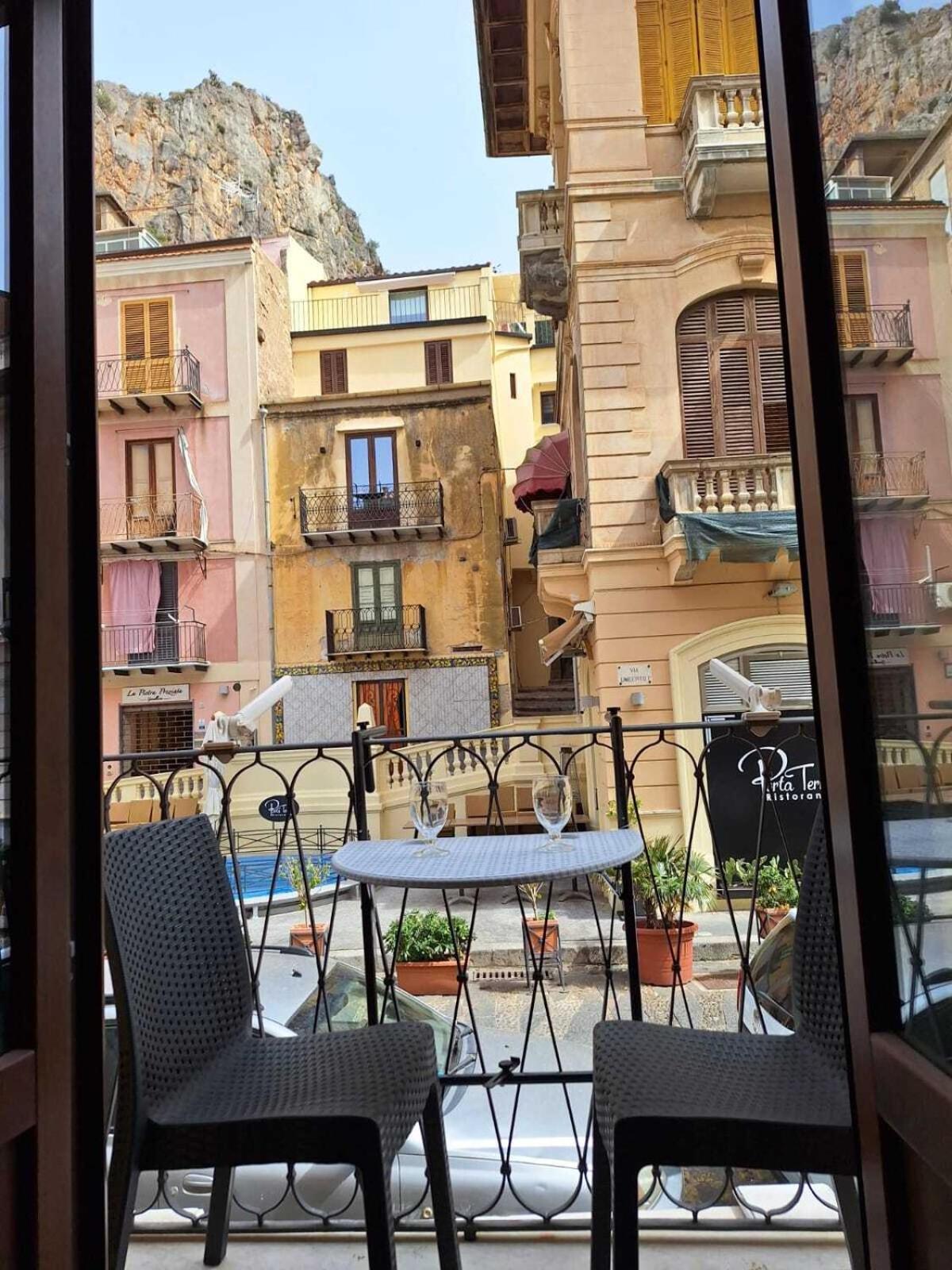 Casa Rosmary Lägenhet Cefalù Exteriör bild